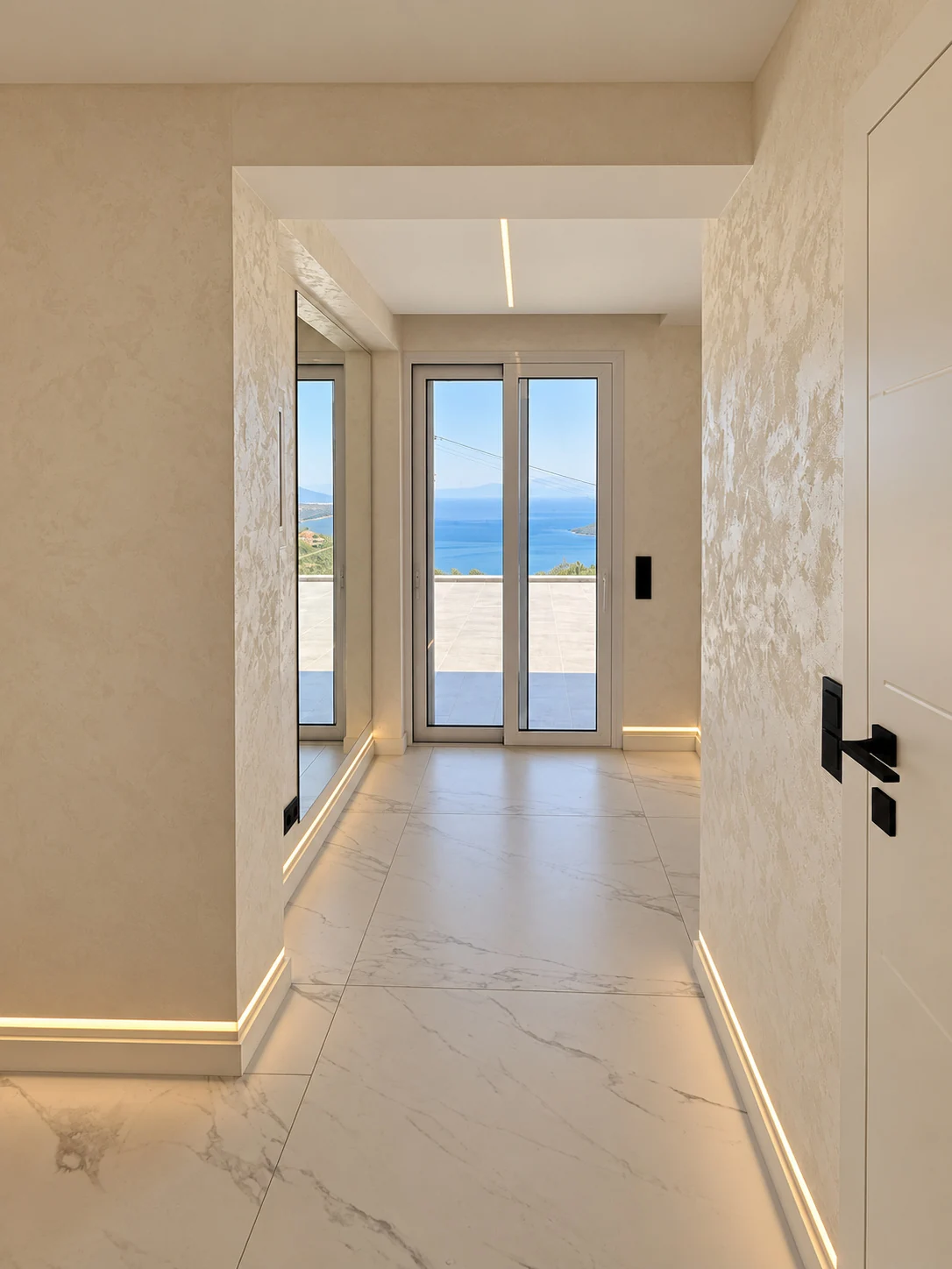 Flur im Obergeschoss · Blick zum Meer